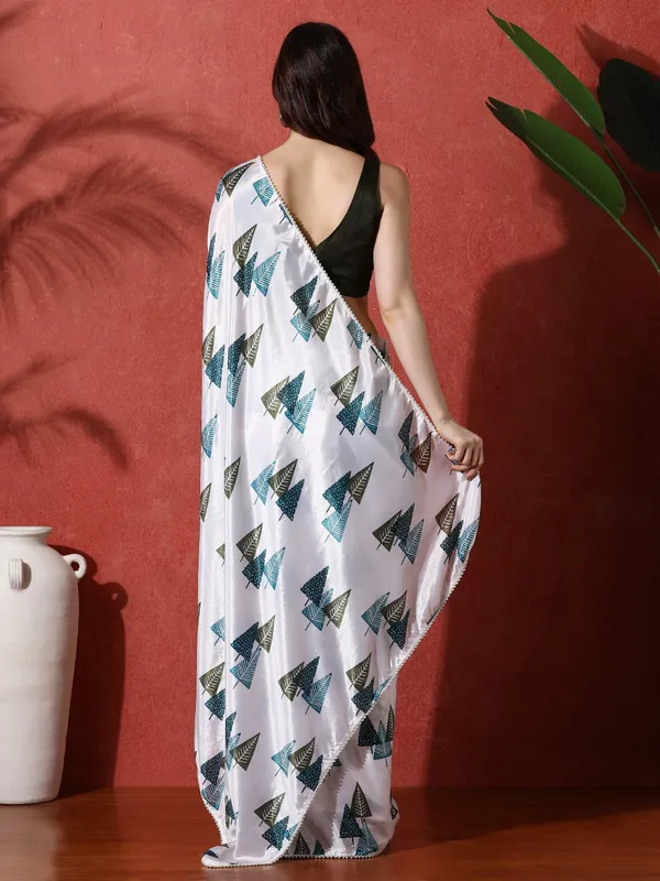 Pre-Draped_Ready_to_Wear_Chinnon_Fabric_Digital_Printed_Saree_With_Unstiched_Blouse