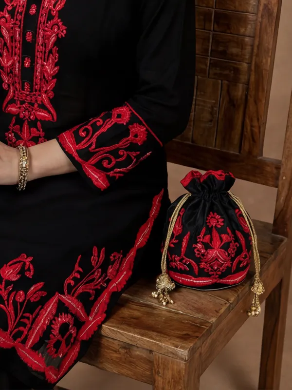 New_Embroidered_Work_Georgette_Kurta_Set