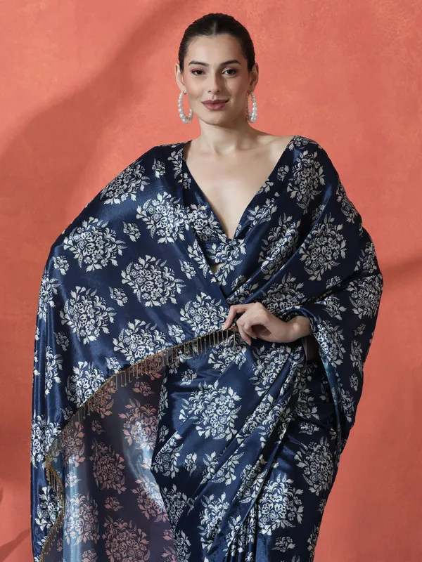Pre-Draped_Ready_to_Wear_Chinnon_Fabric_Digital_Printed_Saree_With_Unstiched_Blouse