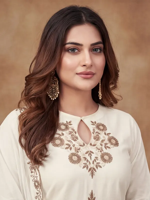 New_Embroidered_Work_Rayon_Kurta_Set