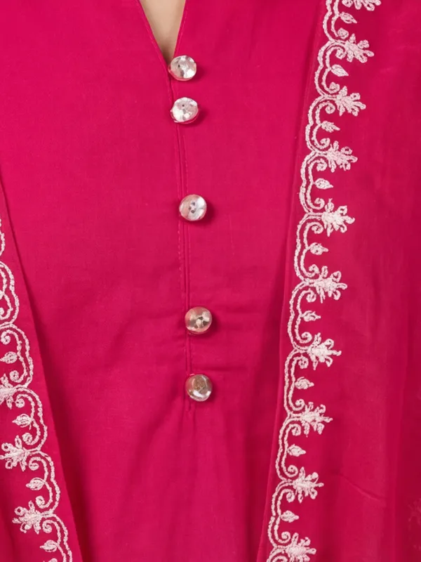 New_Embroidered_Work_Chanderi_Kurta_Set