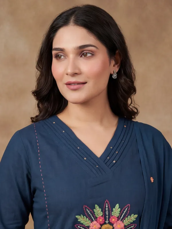 Women_Embroidered_With_Moti_Hand_Work_Rayon_Kurta_Set