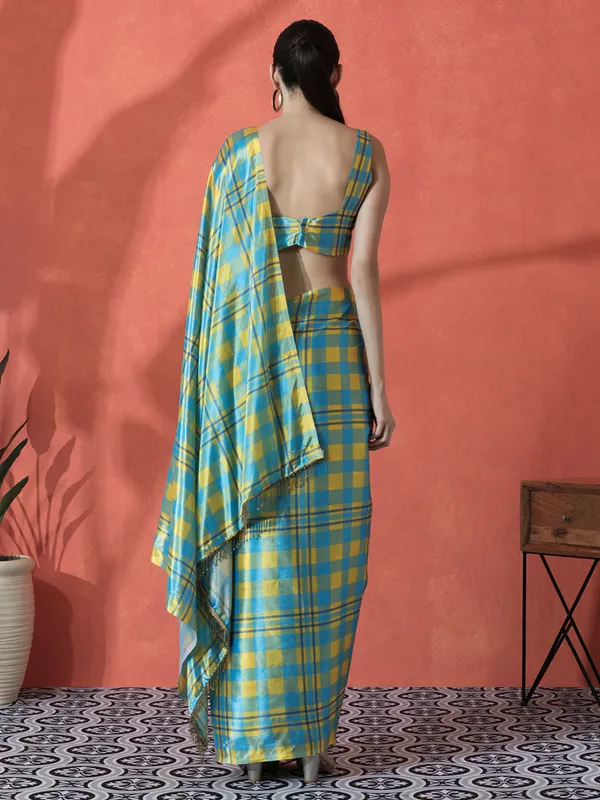 Pre-Draped_Ready_to_Wear_Chinnon_Fabric_Digital_Printed_Saree_With_Unstiched_Blouse