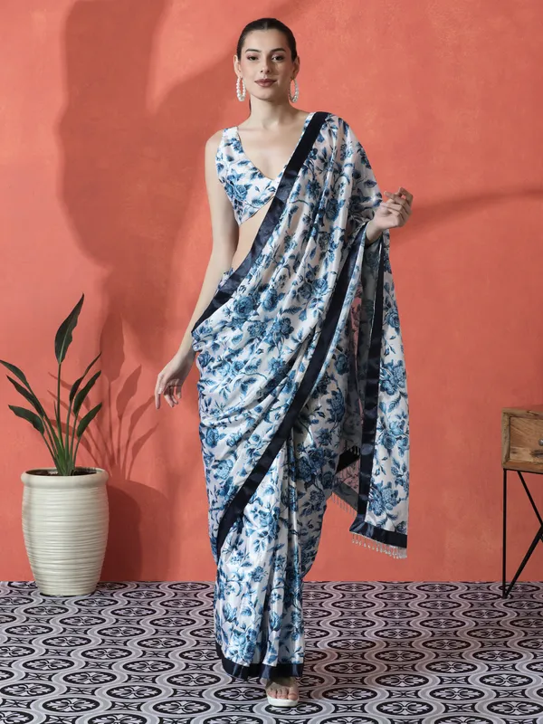 Pre-Draped_Ready_to_Wear_Chinnon_Fabric_Digital_Printed_Saree_With_Unstiched_Blouse