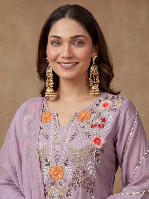 New_Embroidered_Work_Pure_Viscose_Chanderi_Kurta_Set