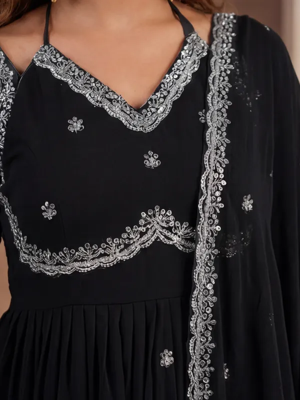 Women_Embroidery_Coding_Work_With_Show_Button_Rayon_Kurta_Set