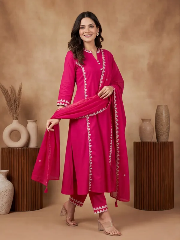 New_Embroidered_Work_Chanderi_Kurta_Set