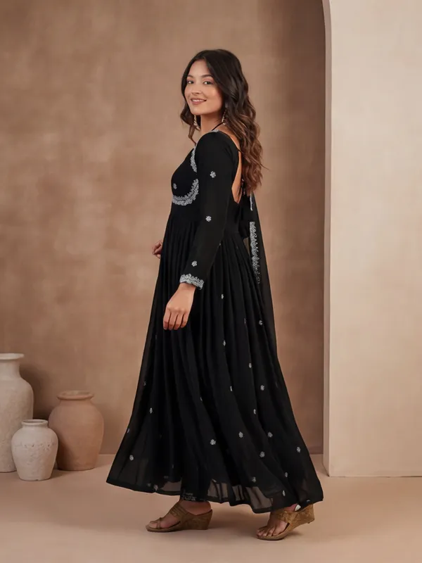 Women_Embroidery_Coding_Work_With_Show_Button_Rayon_Kurta_Set
