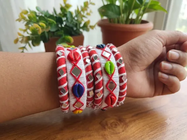 HAND_MAD_BANGLES_CHUDA