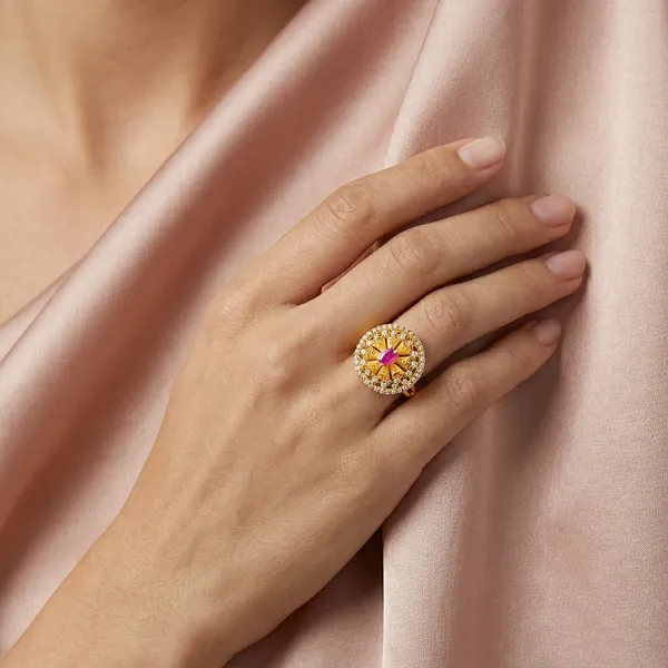 Golden_Alloy_Halo_Ring_For_Women