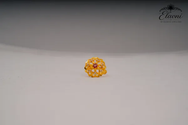 Golden_Alloy_Blossom_Ring_For_Women