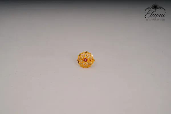 Golden_Alloy_Blossom_Ring_For_Women