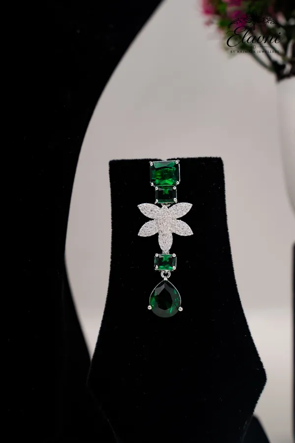 Silver_And_Green_Alloy_Statement_Necklace_Set_For_Women