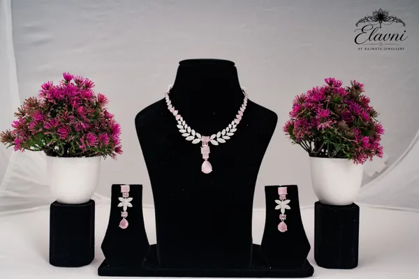 Silver_Alloy_Statement_Necklace_Set_For_Women