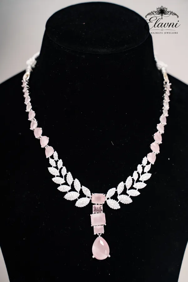 Silver_Alloy_Statement_Necklace_Set_For_Women