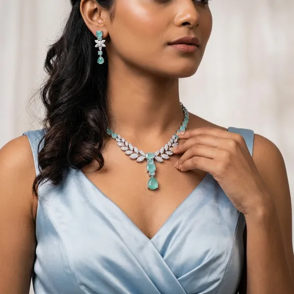 Silver_And_Ocean_Green_Alloy_Necklace_Set_For_Women
