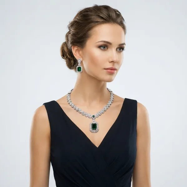 Silver_Alloy_Emerald_Pendant_Necklace_Set_For_Women
