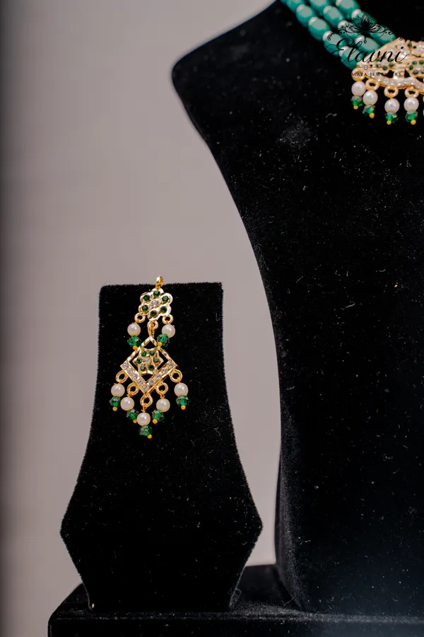 Green_And_Golden_Alloy_Traditional_Necklace_Set_For_Women