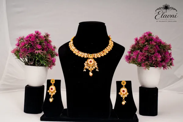 Golden_Alloy_Kundan_Choker_Set_For_Women