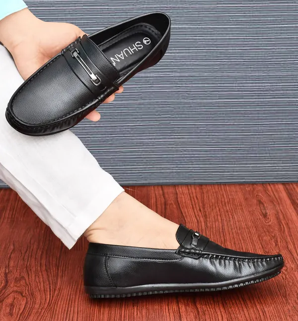 Black_Synthetic_Leather_Loafers_Loafers_For_Men