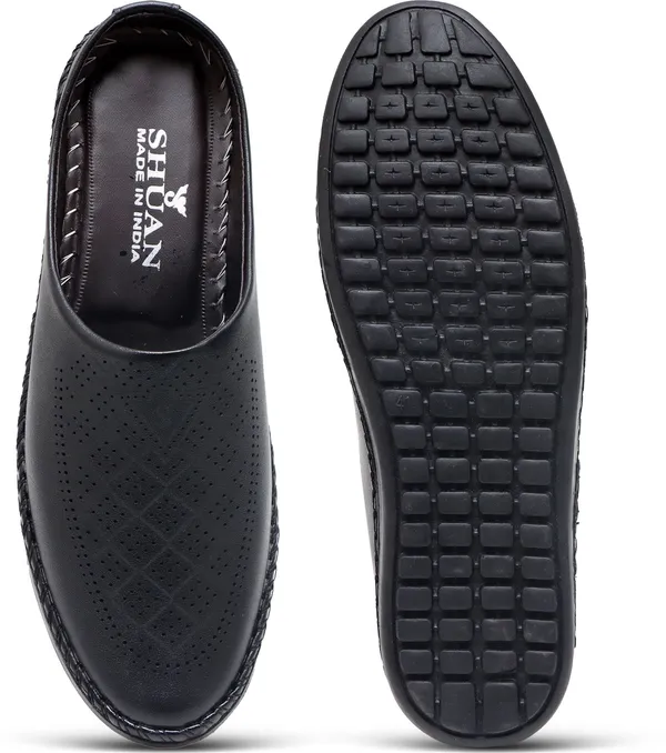 Black_Synthetic_Leather_Mocassin_Shoes_For_Men