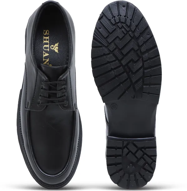 Black_Synthetic_Leather_Outdoors_Shoes_For_Men