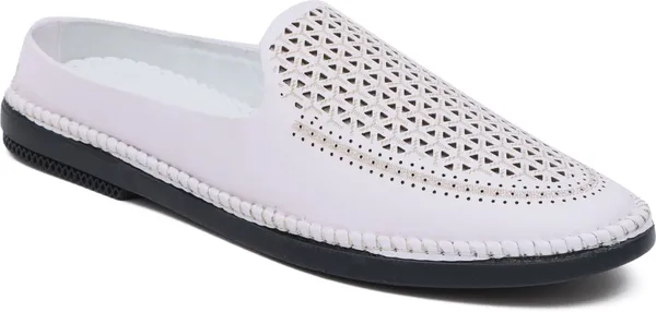 White_Synthetic_Leather_Casuals_Shoes_For_Men