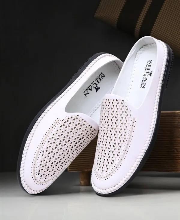 White_Synthetic_Leather_Casuals_Shoes_For_Men