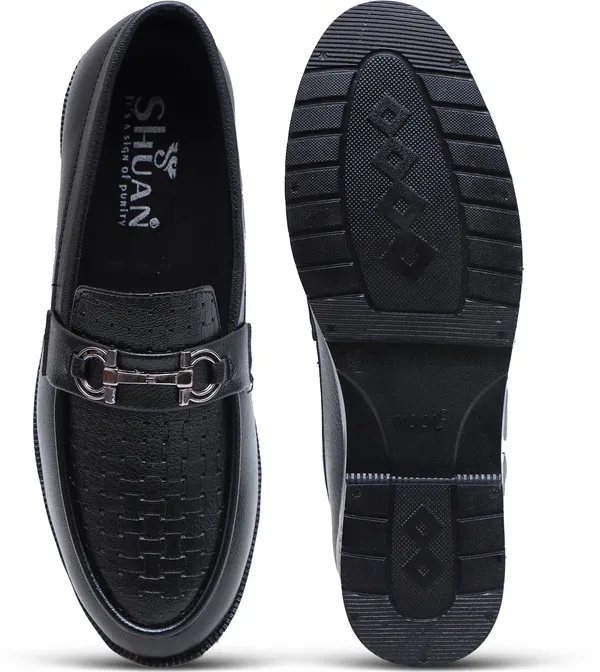 Black_Synthetic_Leather_Loafers_Loafers_For_Men