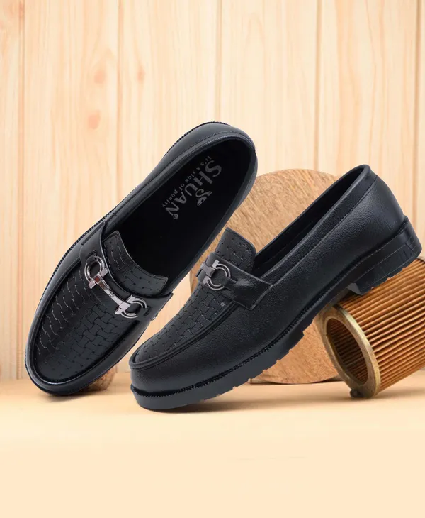 Black_Synthetic_Leather_Loafers_Loafers_For_Men