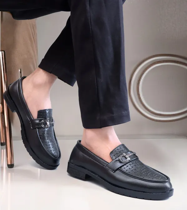 Black_Synthetic_Leather_Loafers_Loafers_For_Men