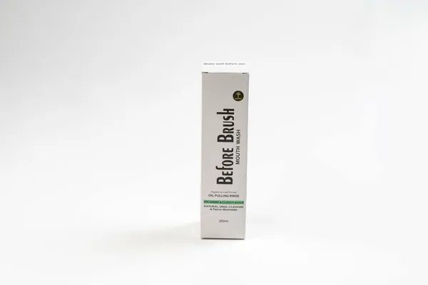 Before_Brush_Oil_Pulling_Spearmint_and_Clove_Flavour_200_Ml_Natural_Ayurvedic_Mouth_Wash_Fresh_Breath_Gum_Health