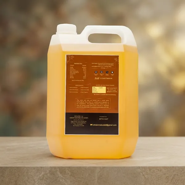 Wood_Pressed_Groundnut_Oil_Cold_Extracted_Peanut_Oil_For_Cooking_Traditional_Wood_Press_Method_Edible_Oil_For_Kitchen_Use_Suitable_For_Daily_Cooking_Needs_5_L