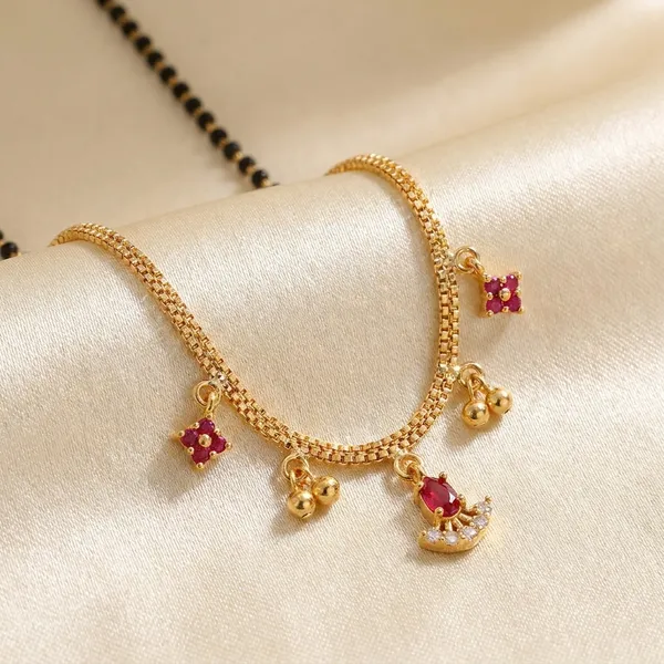 Black_And_Gold_Mangalsutra_Necklace_With_Pink_Stone_Pendant