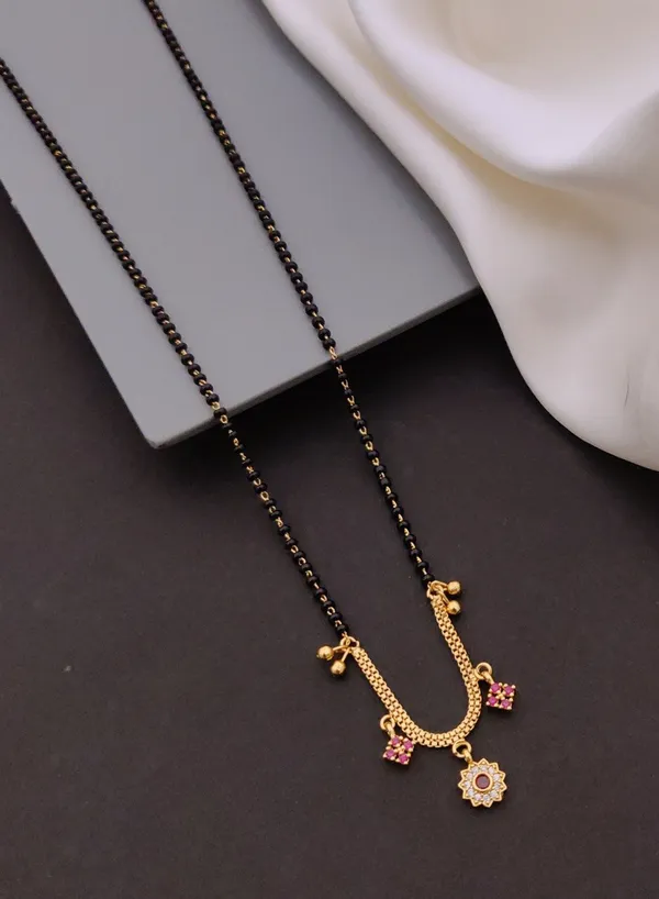 Elegant_Gold-Toned_Mangalsutra_Necklace_With_Pink_Stone_Accents