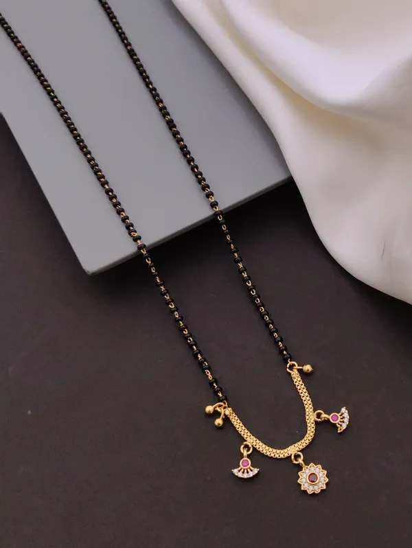 Traditional_Black_Beaded_Mangalsutra_With_Golden_Pendant_Charms