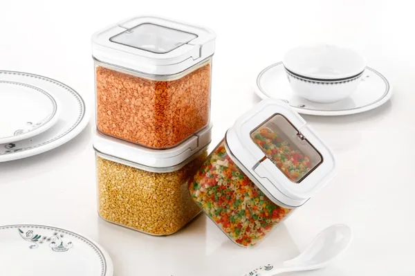 Airtight_Food_Storage_Container_Set_With_Transparent_Square_Design_(Smart_Model_With_Handle)