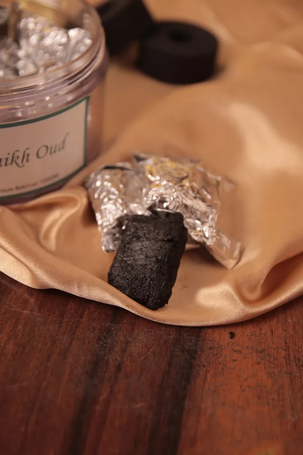 Warm_Fragrance_Sheikh_Oud_100_Gm
