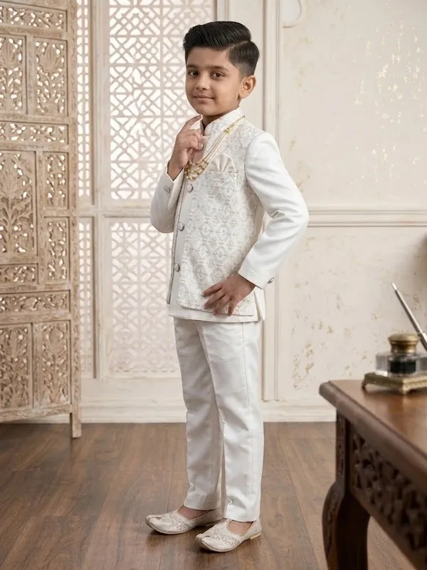 White_Indo_Western_Set_For_Boys_With_Beaded_Necklace_(Mala)
