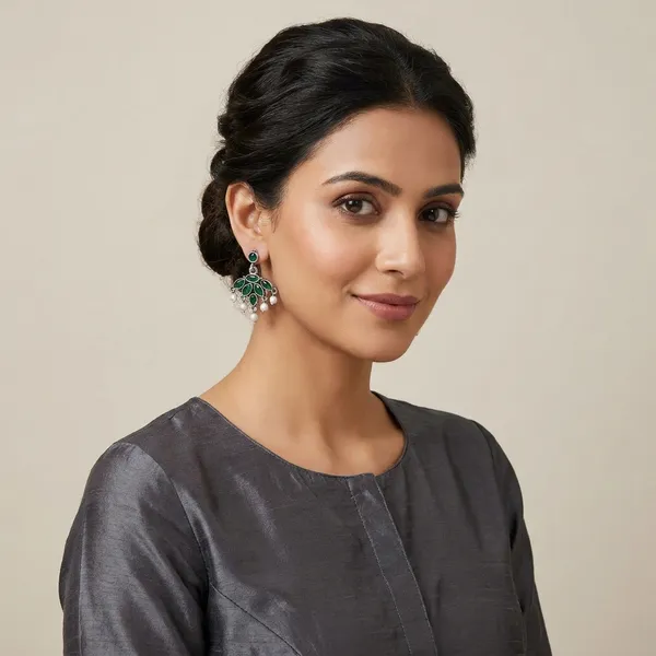 Green_And_White_Traditional_Classic_Stylish_Oxidized_Kundan_Stud_Earrings_For_Women