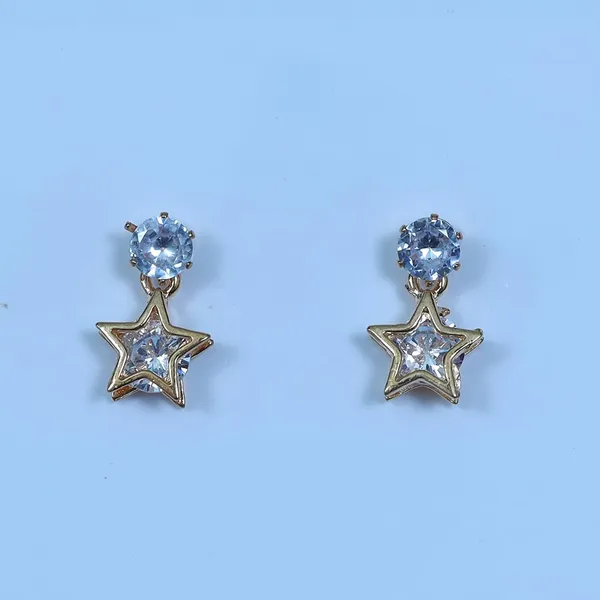 Gold_And_Clear_Traditional_Classic_Stylish_Star_Stud_Earrings_For_Women