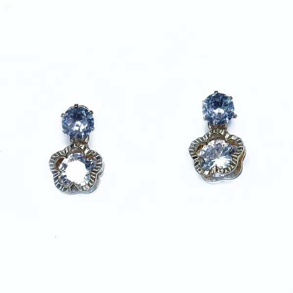 Gold_And_Clear_Traditional_Classic_Stylish_Stone_Stud_Earrings_For_Women
