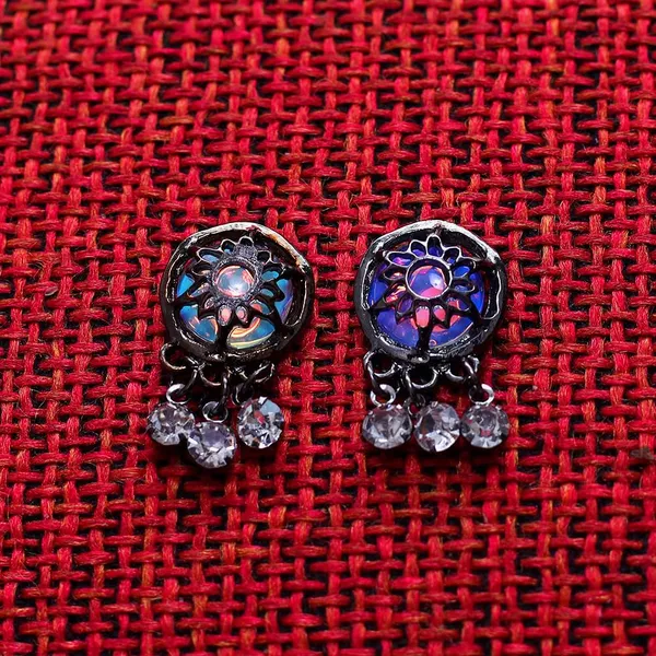 Pink_And_Clear_Traditional_Classic_Stylish_Stone_Stud_Earrings_For_Women