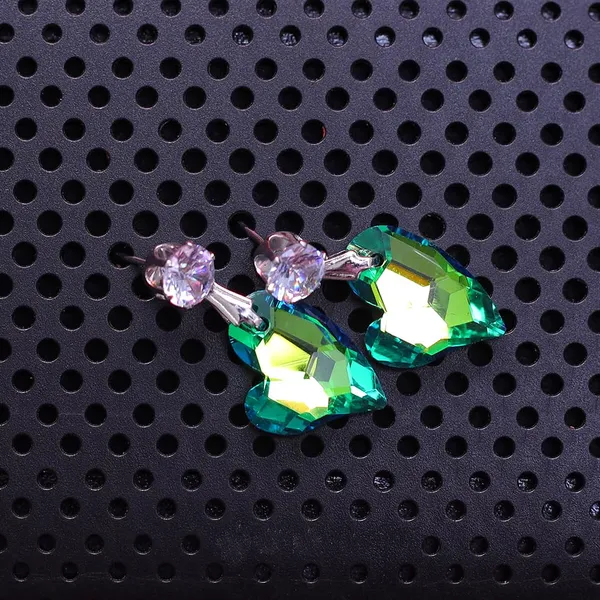Green_Traditional_Classic_Stylish_Stone_Dropping_Stud_Earrings_For_Women