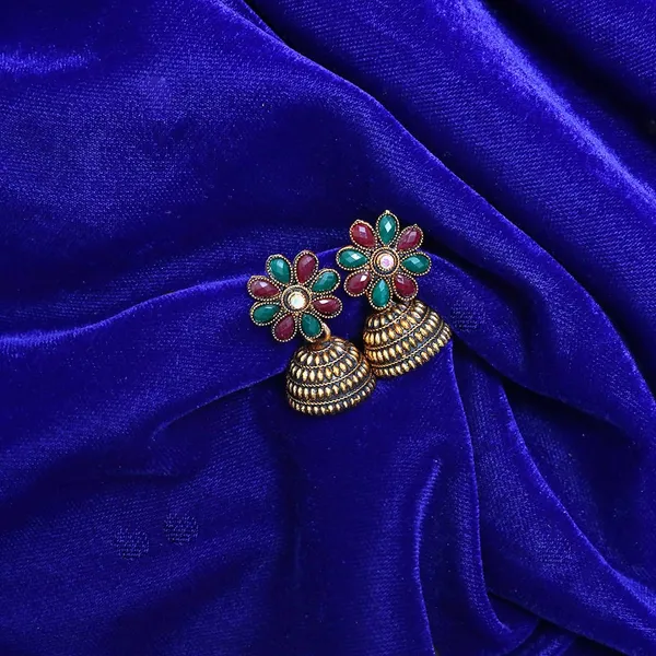 Multicolor_Traditional_Classic_Stylish_Jhumka_Stud_Earrings_For_Women