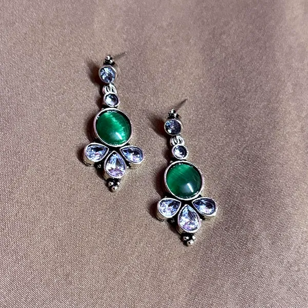 Green_And_Clear_Green_Stone_Oxidized_Kundan_Earrings_For_For_Women