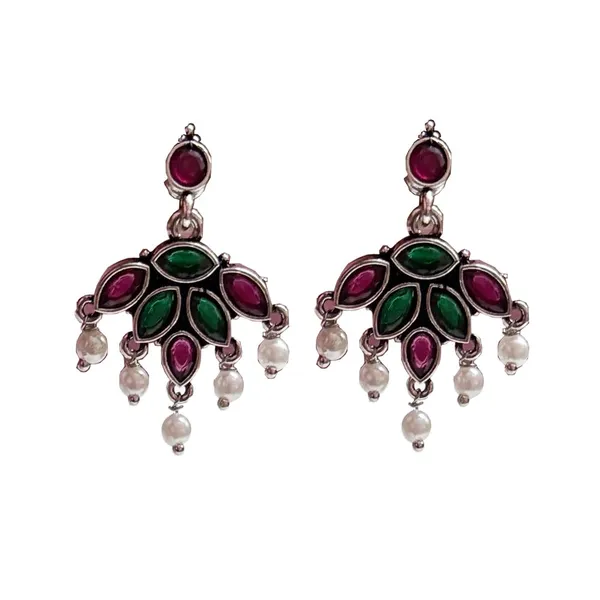Red_And_Green_Traditional_Classic_Stylish_Oxidized_Kundan_Stud_Earrings_For_Women