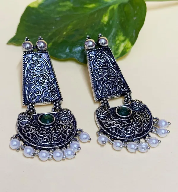 Green_And_Black_Traditional_Classic_Stylish_Oxidized_Kundan_Stone_Dropping_Stud_Earrings_For_Women