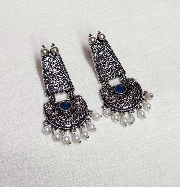 Black_And_Blue_Traditional_Classic_Stylish_Oxidized_Kundan_Dropping_Stud_Earrings_For_Women