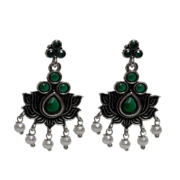 Black_Traditional_Classic_Stylish_Oxidized_Kundan_Stud_Earrings_For_Women